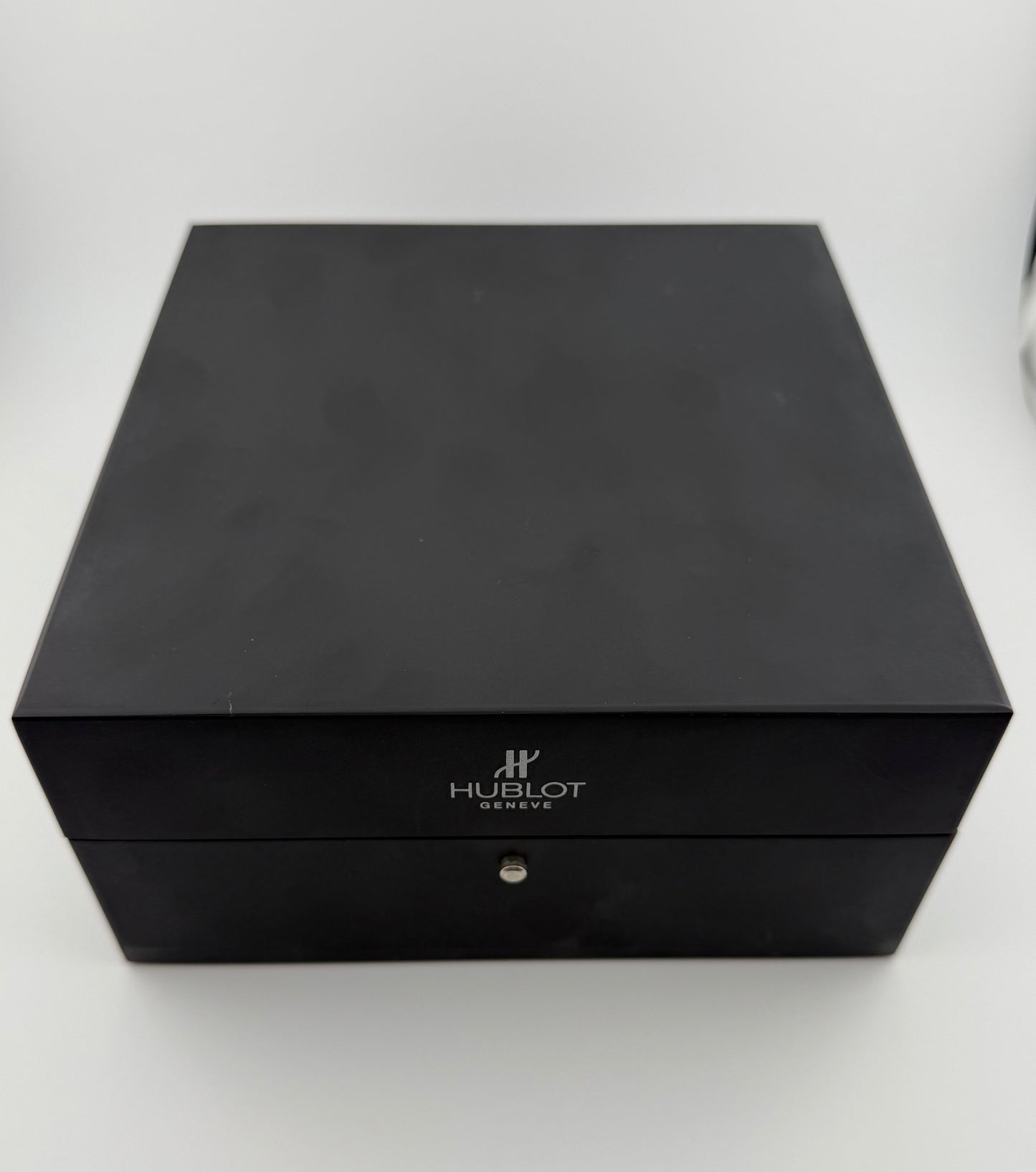 HUBLOT - Big Bang 44mm Carbon Fiber Dial 301.SB.131.RX(Travel Case & Alligator Band)