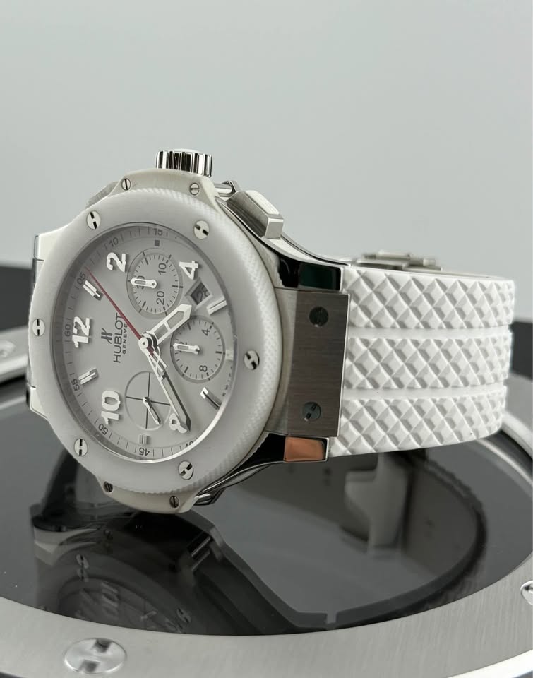 Hublot Big Bang St. Moritz 301.SE.230.RW – Men's Luxury Chronograph