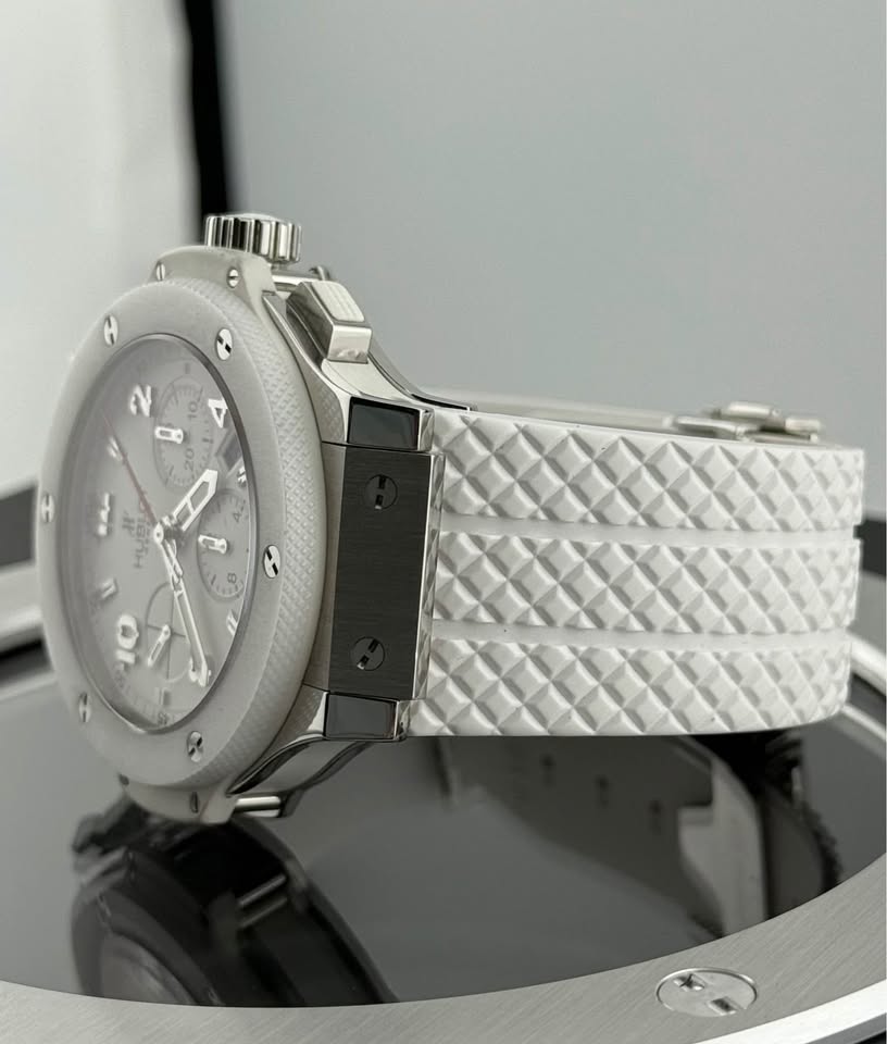 Hublot Big Bang St. Moritz 301.SE.230.RW – Men's Luxury Chronograph